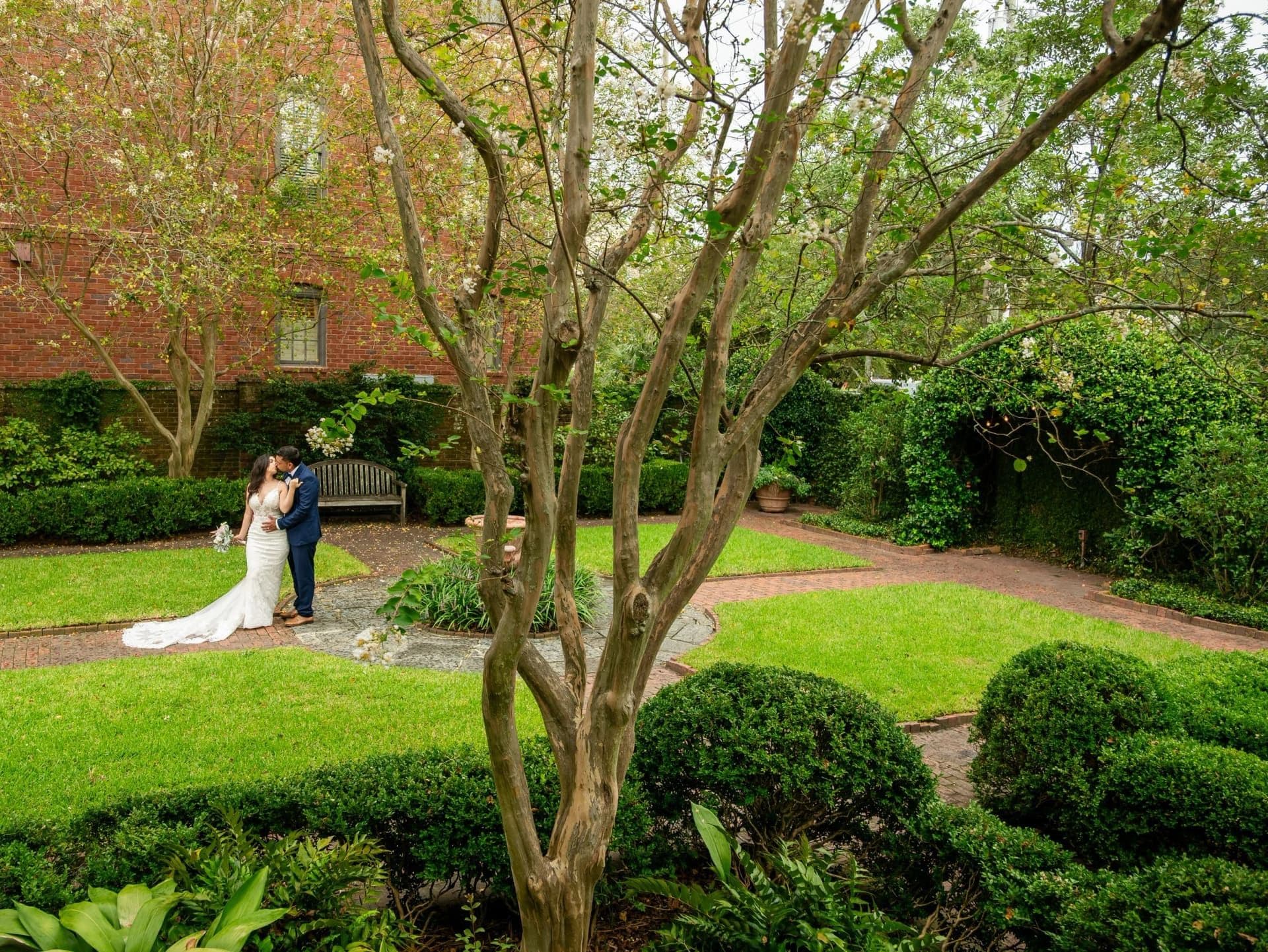 Davenport House elopement photo 30
