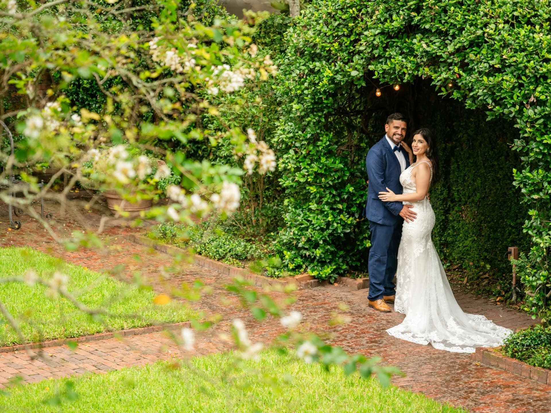 Davenport House elopement photo 27