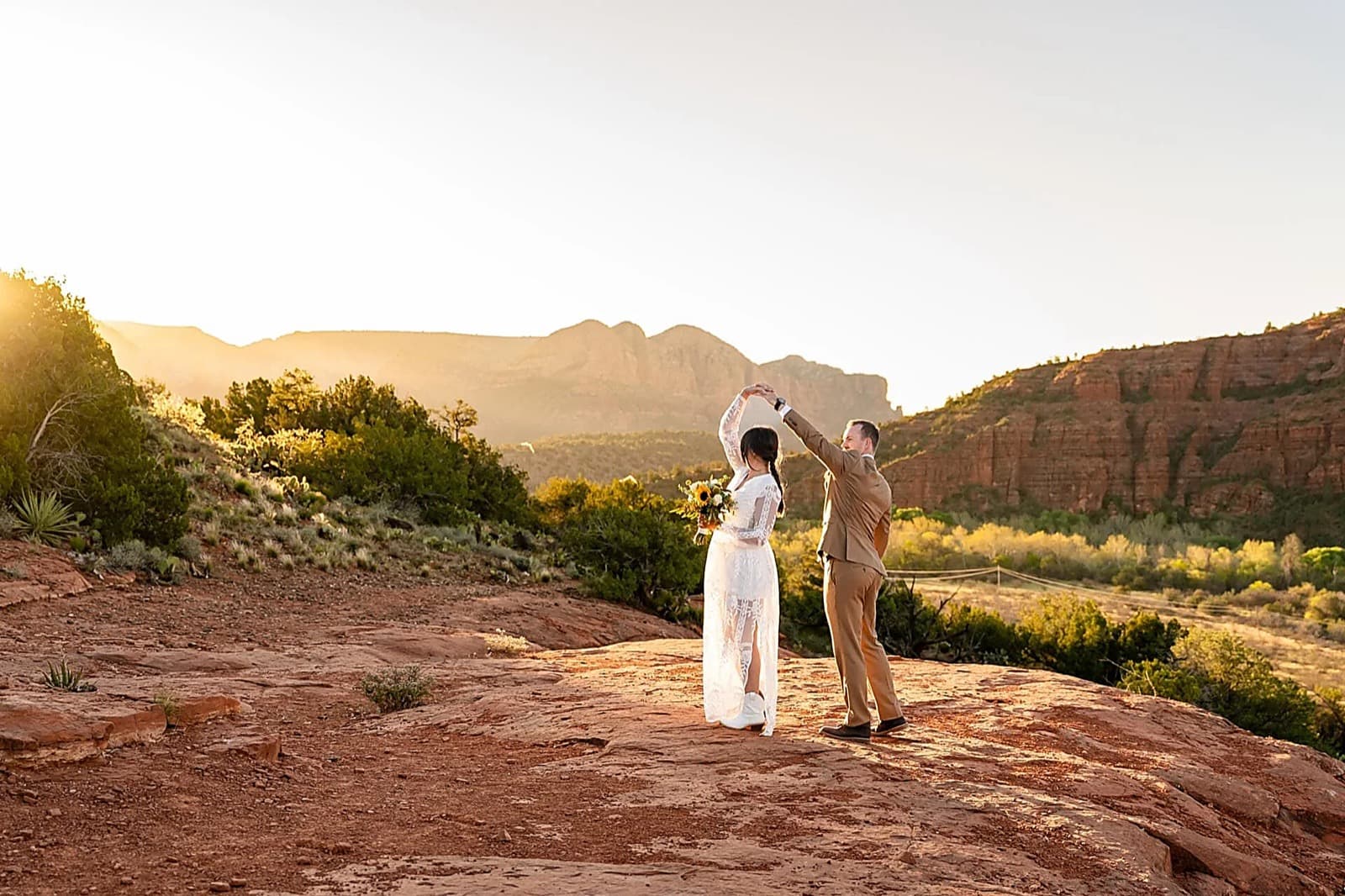 Secret Slick Rock elopement venue in Sedona — all-inclusive elopement packages by Elopements Inc.